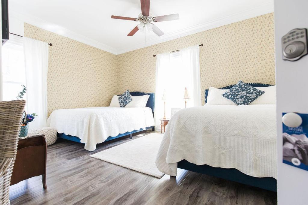 Heritage Quay Bed & Breakfast Pictou Esterno foto