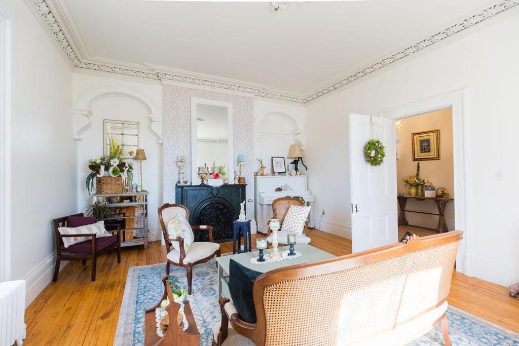 Heritage Quay Bed & Breakfast Pictou Esterno foto